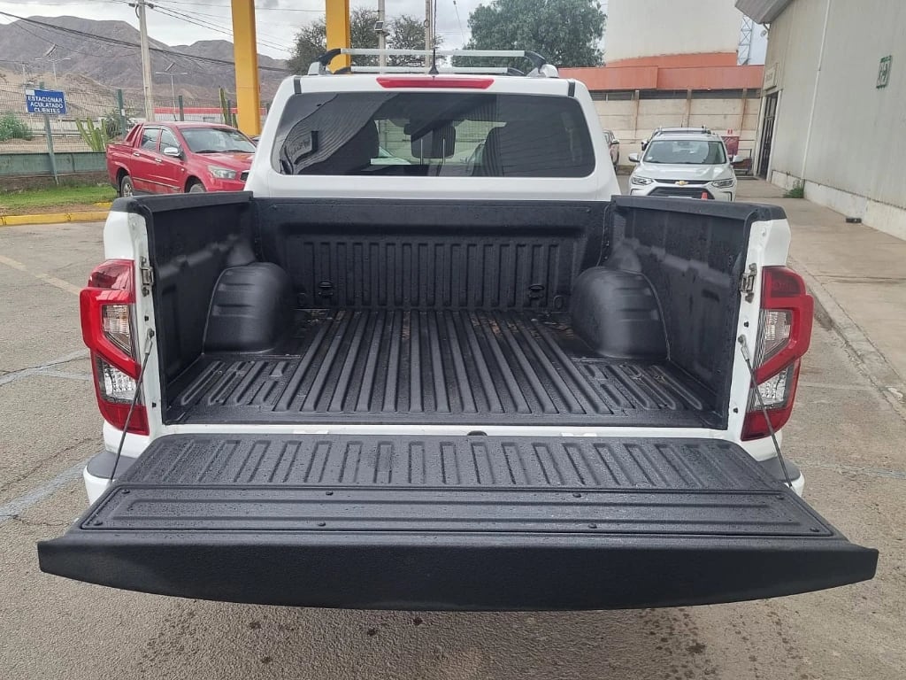 Nissan Navara Dc 4x4 2.3tdi Le At año 2022