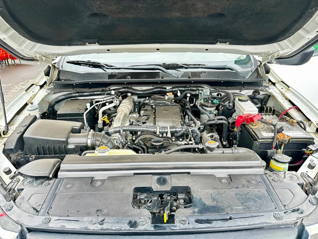 Nissan Navara Navara Dc 4x4 2.3 Tdi Se año 2023