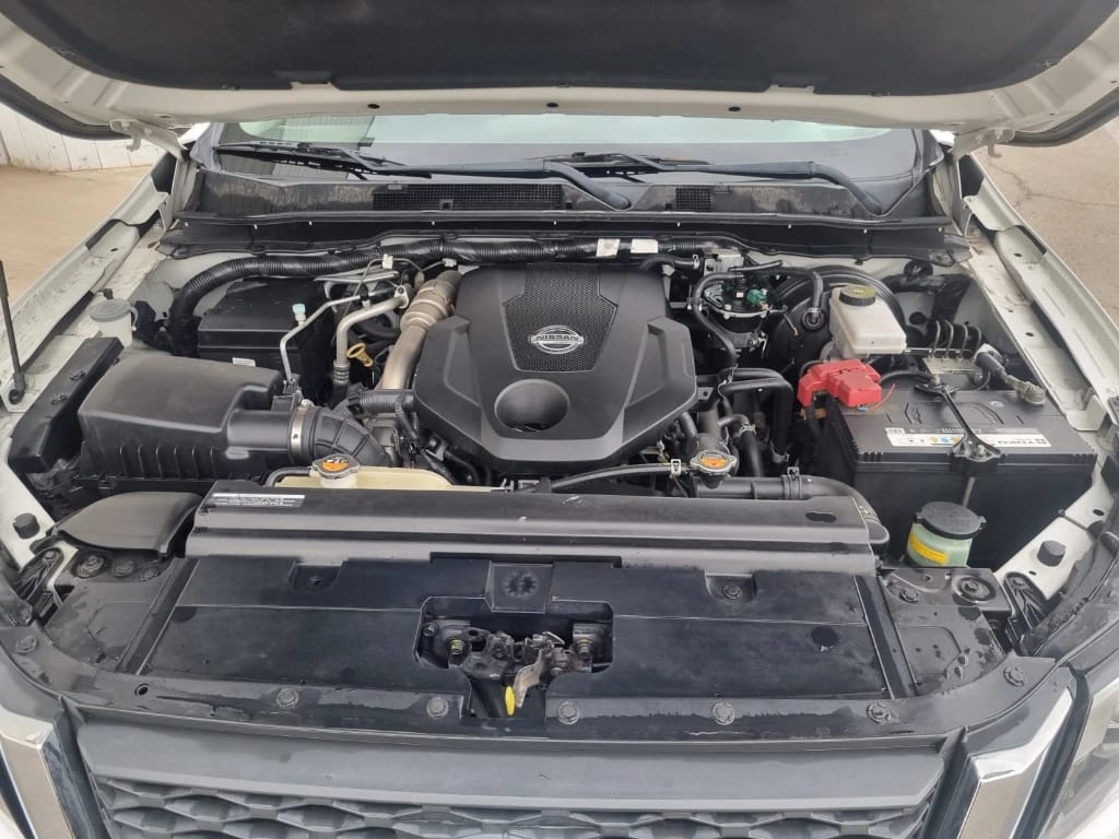 Nissan Navara Dc 4x4 2.3tdi Le At año 2022