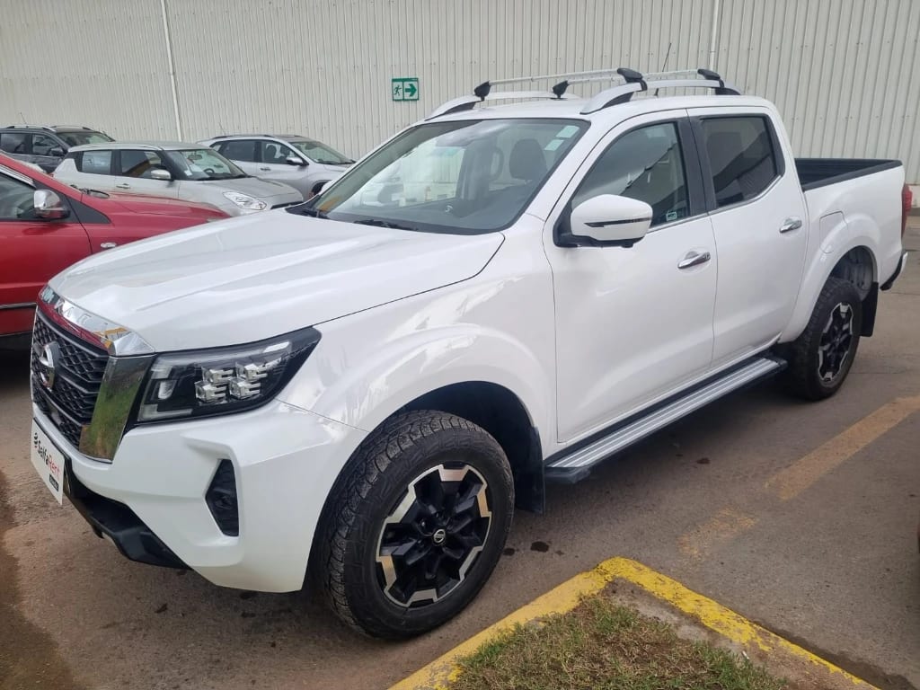 Nissan Navara Dc 4x4 2.3tdi Le At año 2022
