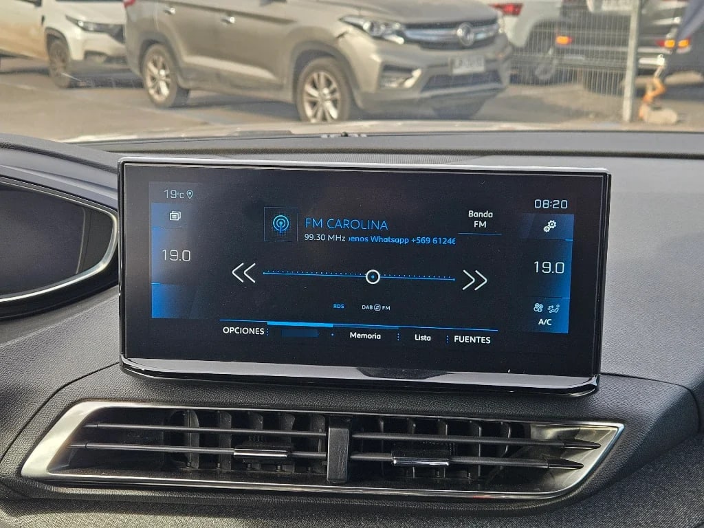 Peugeot 3008 Allure Bluehdi 130 Eat8 año 2024