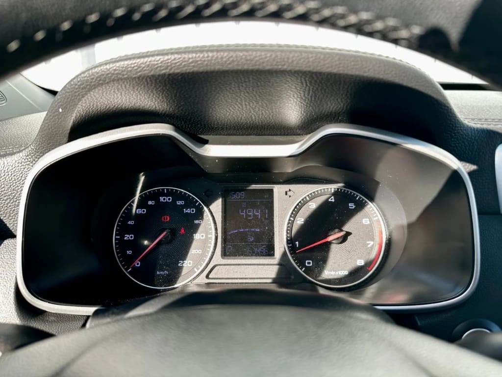 MG Zs Zs 1.5 At Com año 2023