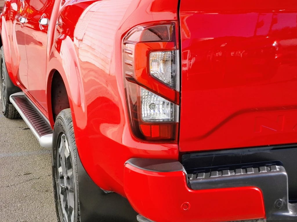 Nissan Navara Dc 4x4 2.3tdi Le año 2023