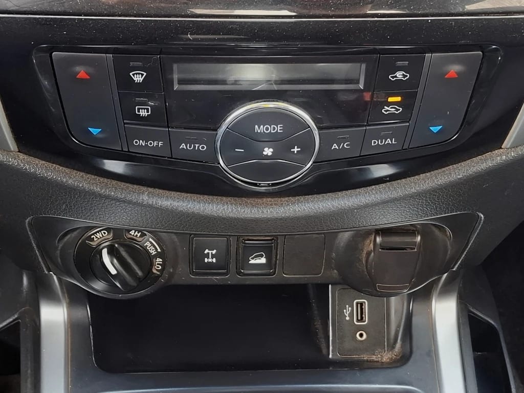 Nissan Navara Navara Dc 4x4 2.3tdi Xe año 2023