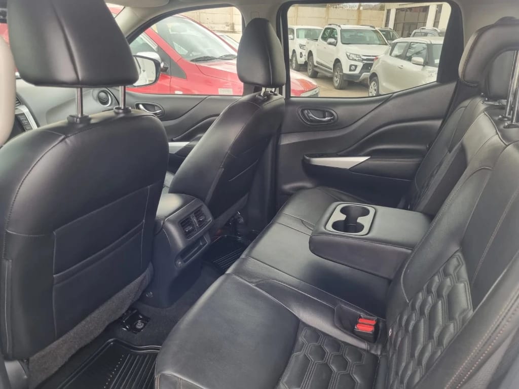 Nissan Navara Dc 4x4 2.3tdi Le At año 2022