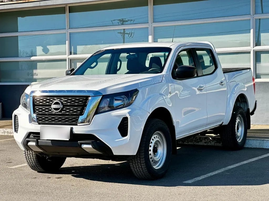 Nissan Navara Navara Dc 4x4 2.3 Tdi Se año 2023