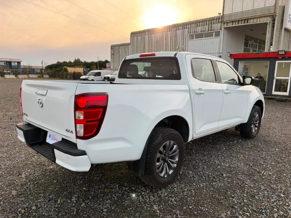 Mazda Bt-50 4x4 6mt 3.0 año 2022