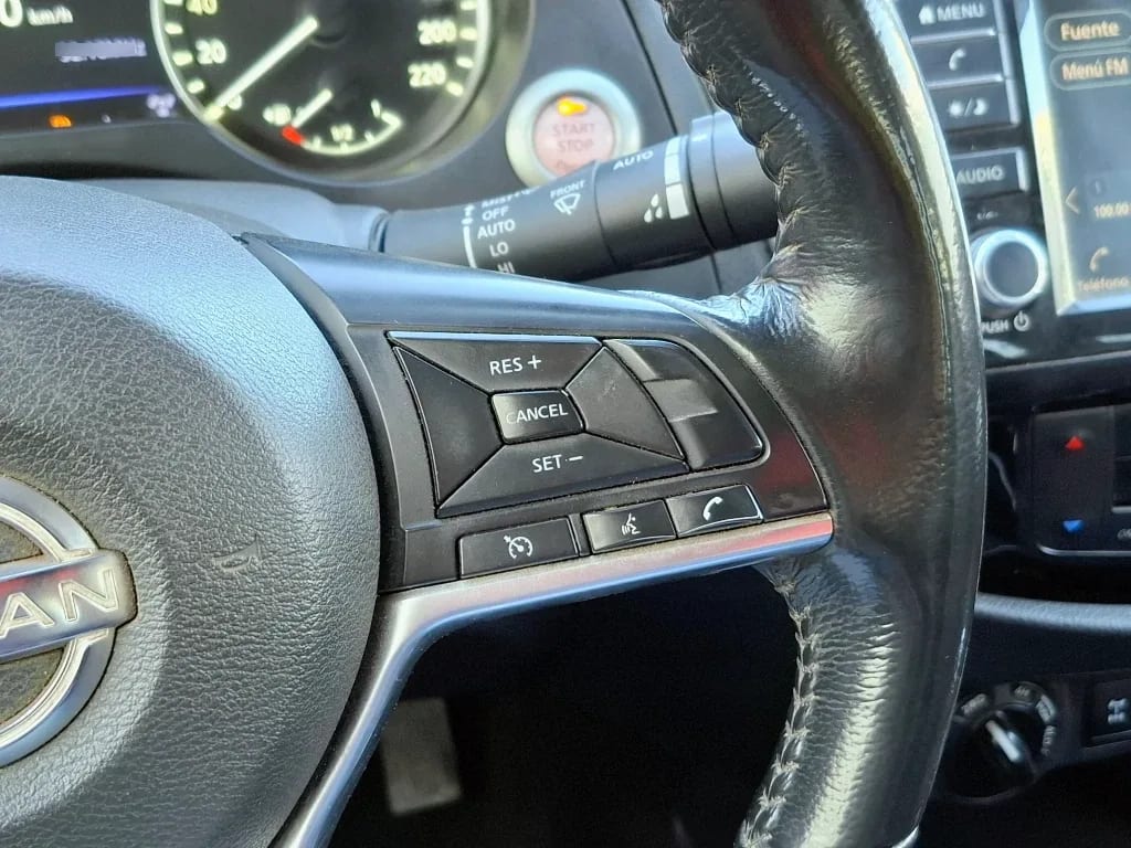 Nissan Navara Dc 4x4 2.3tdi Le año 2023