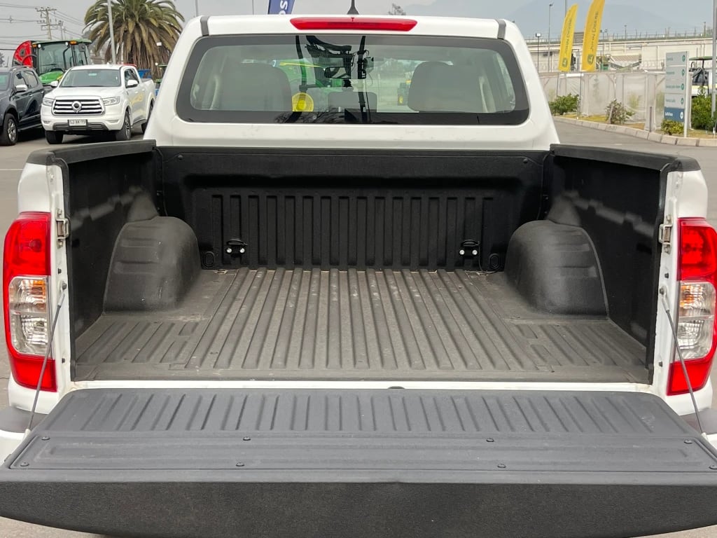 Nissan Navara Navara Dc 4x2 2.3tdi Xe año 2023
