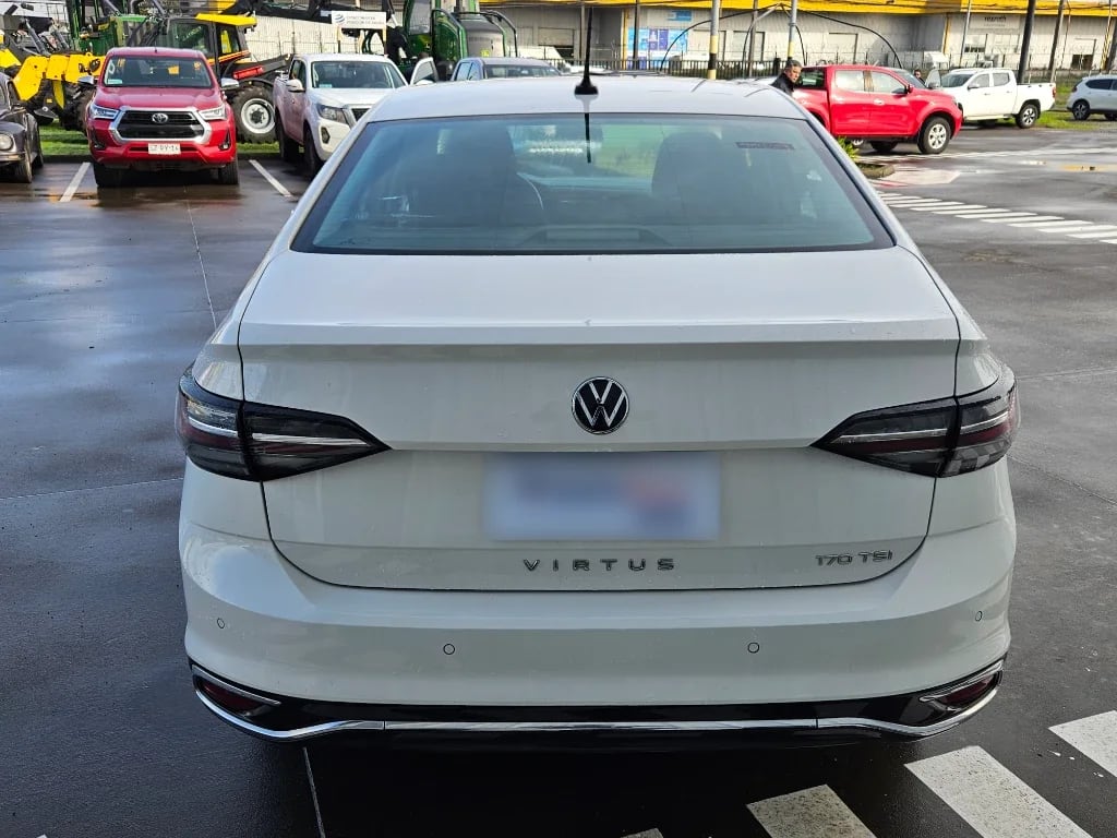 Volkswagen Virtus Virtus 1.0 At Comfortline año 2024