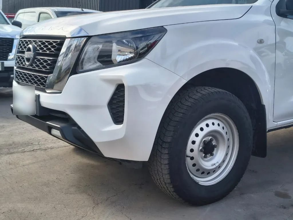 Nissan Navara Dc 4x2 2.3tdi Se año 2023
