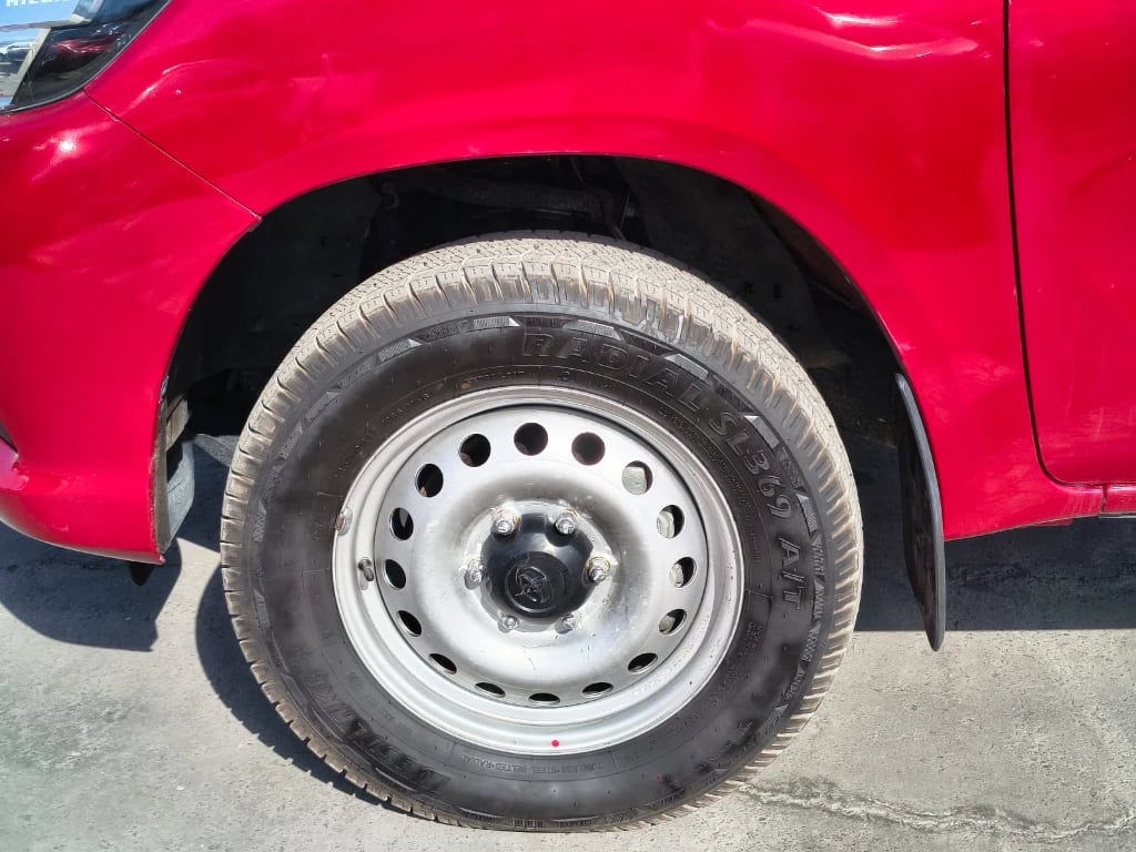 Toyota Hilux Dc 4x4 2.4 D Dx Mt año 2024