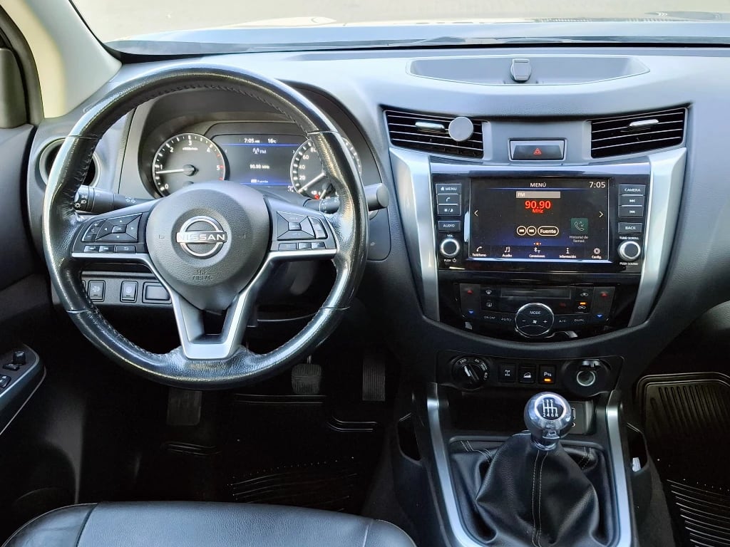 Nissan Navara Navara Dc 4x4 2.3tdi Le Mt año 2023