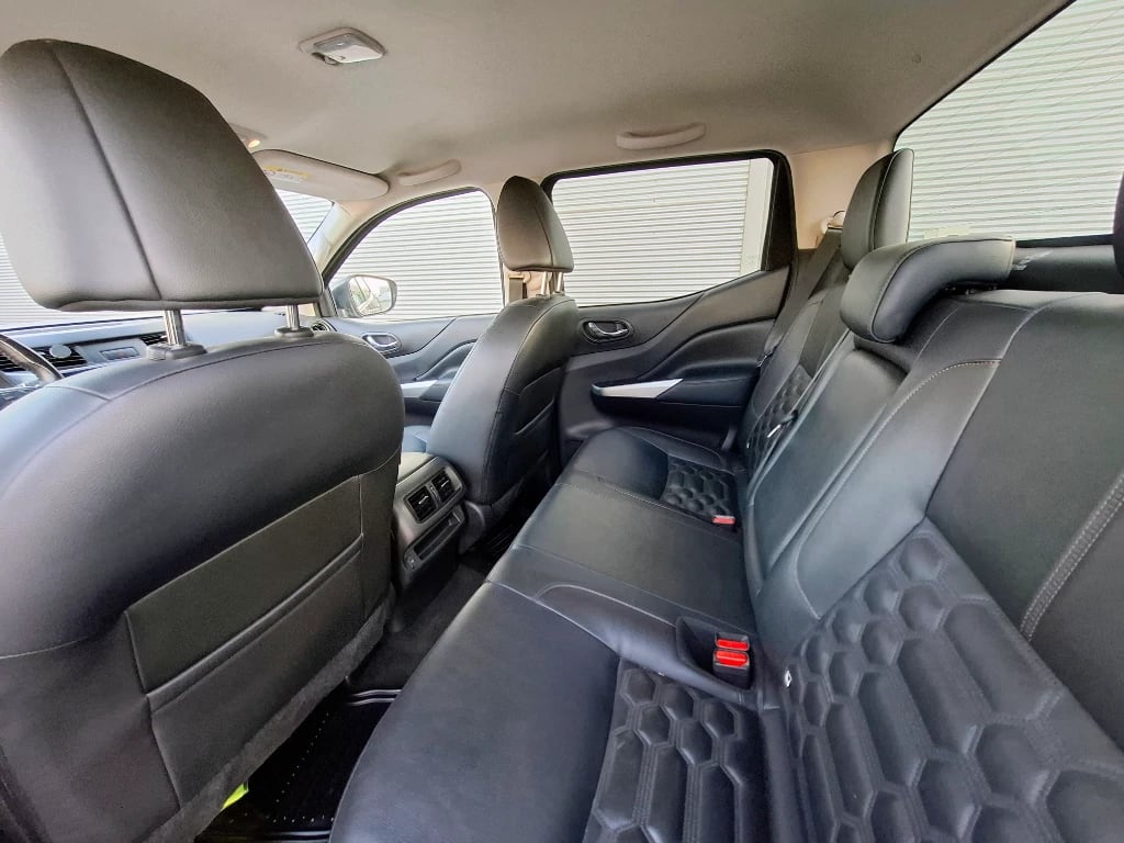 Nissan Navara Navara Dc 4x4 2.3tdi Le Mt año 2023