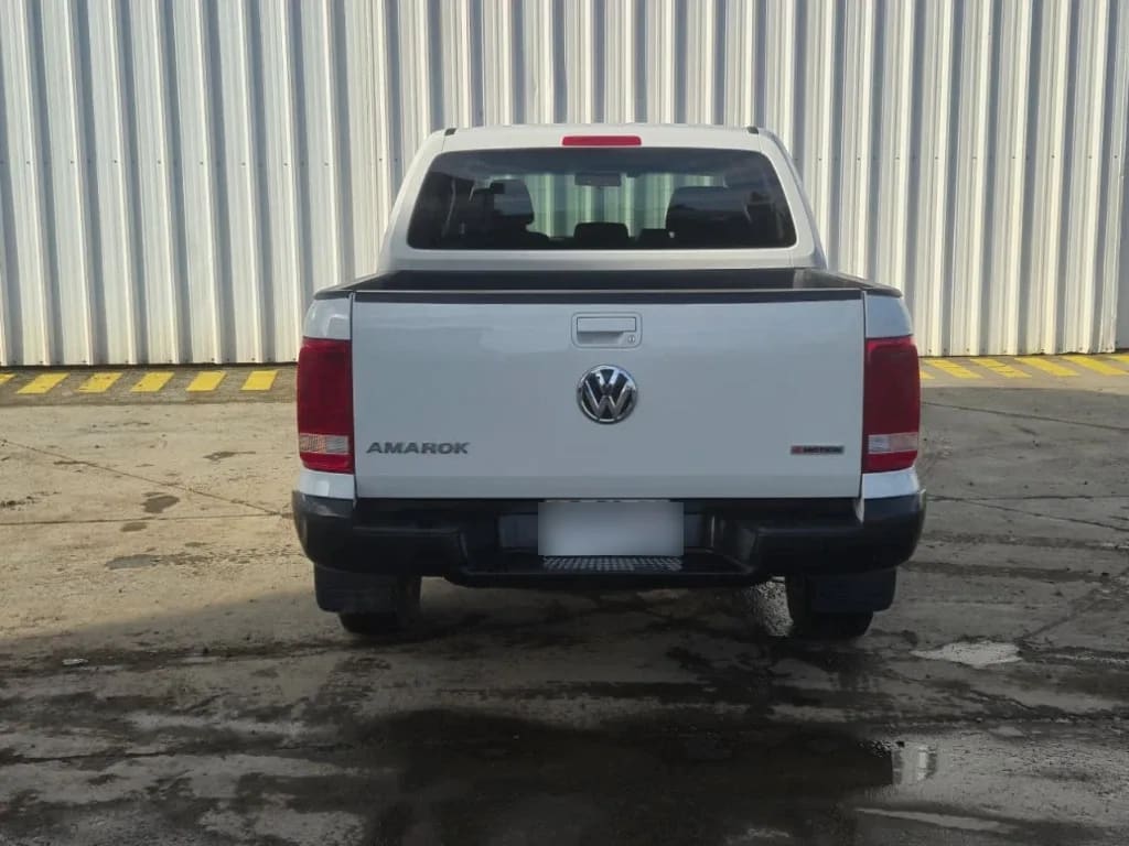 Volkswagen Amarok Dcab Tdi 4x4 Trendline 2.0 año 2023