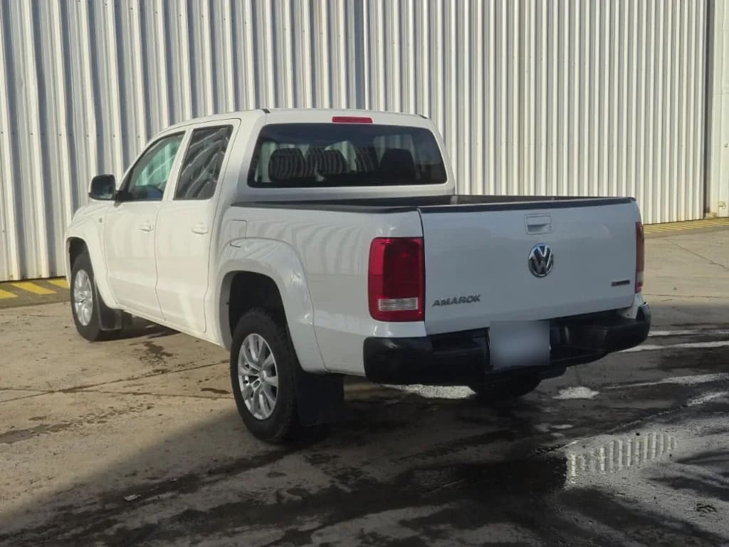 Volkswagen Amarok Dcab Tdi 4x4 Trendline 2.0 año 2023