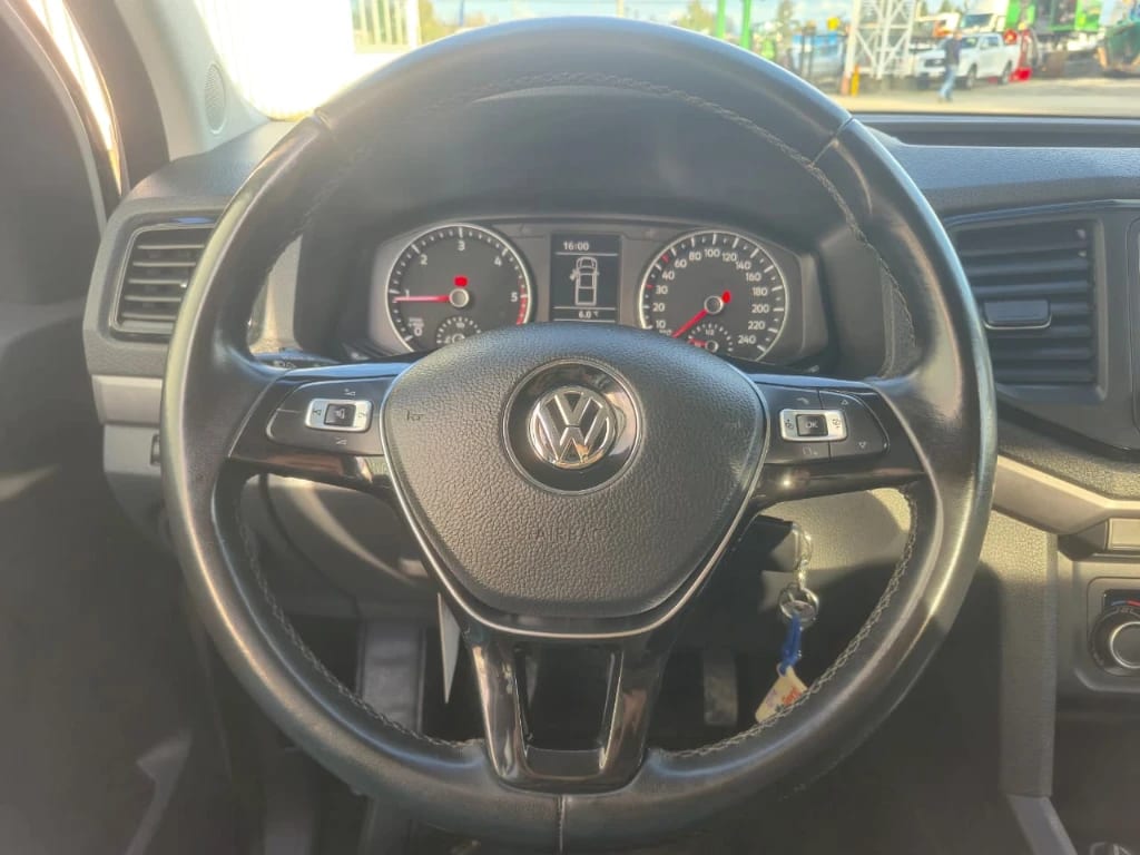 Volkswagen Amarok Dcab Tdi 4x4 Trendline 2.0 año 2023