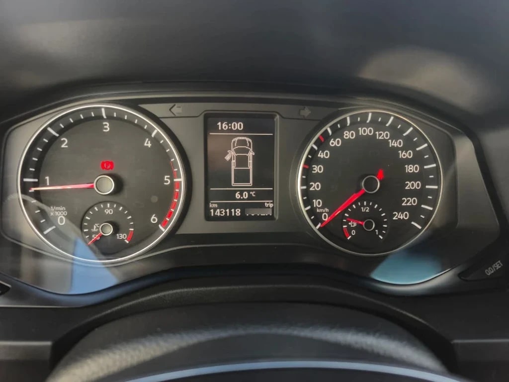 Volkswagen Amarok Dcab Tdi 4x4 Trendline 2.0 año 2023