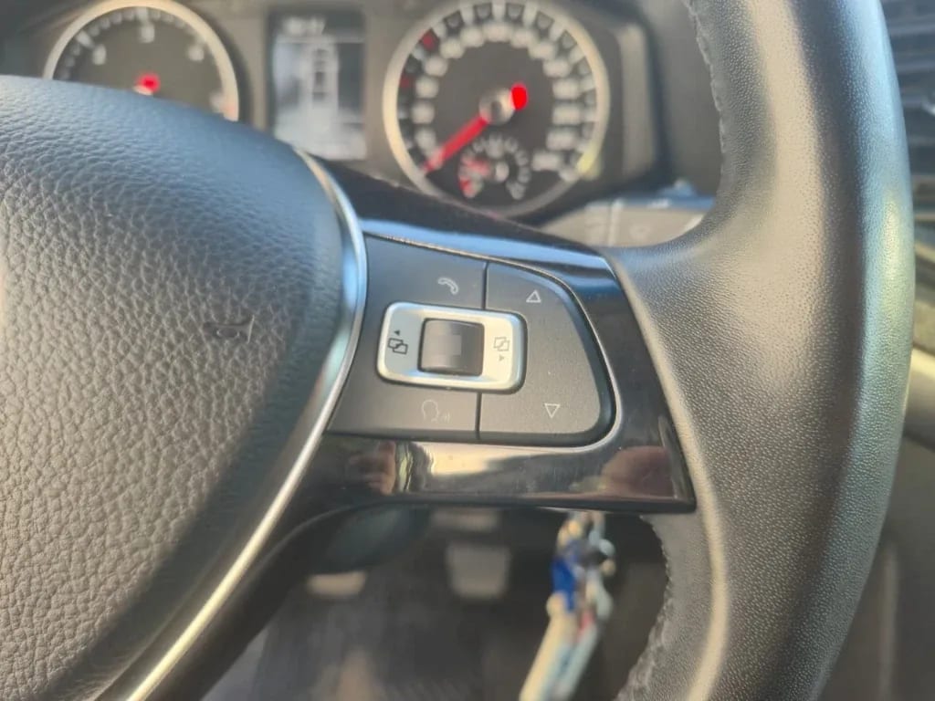 Volkswagen Amarok Dcab Tdi 4x4 Trendline 2.0 año 2023