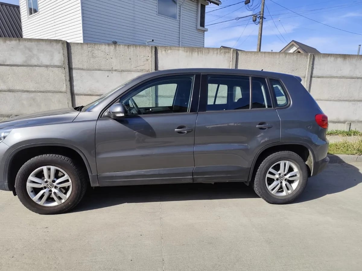 VOLKSWAGEN TIGUAN 1.4 Fl Comf. Tsi 4x2 Mt año 2015