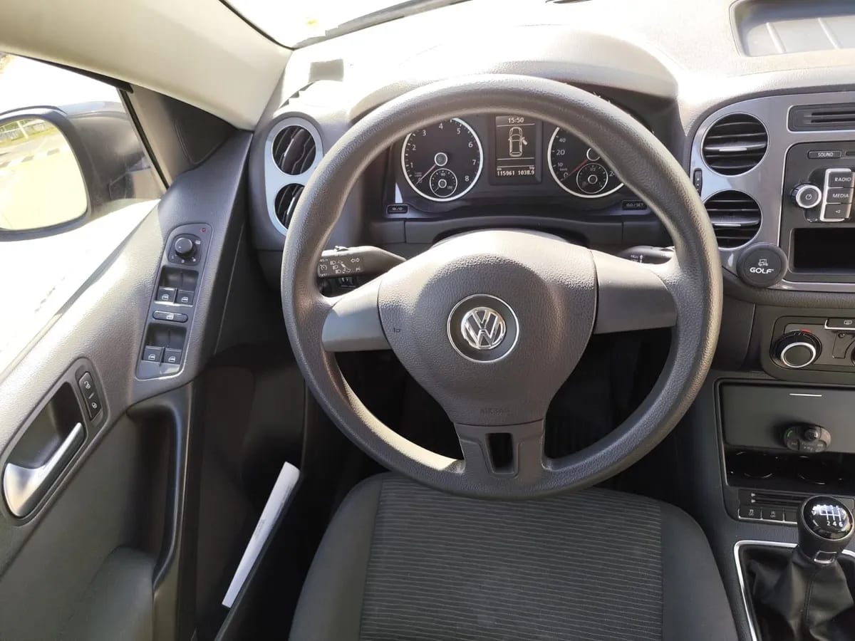 VOLKSWAGEN TIGUAN 1.4 Fl Comf. Tsi 4x2 Mt año 2015