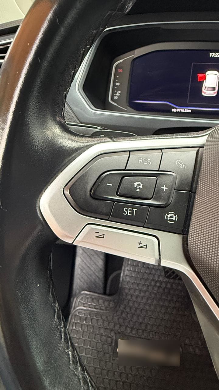 Volkswagen Tiguan 1.4 Tsi Comfortline 4x2 150 Hp At 5p. año 2022