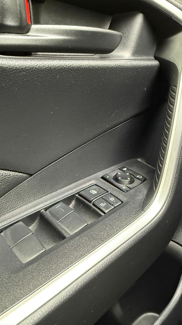 Toyota Rav4 2.0 Le 4x4 Mt 5p. año 2022