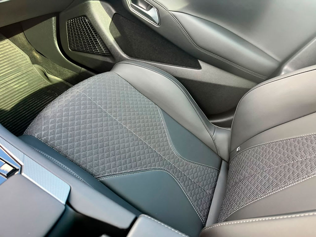 DS Automobiles Ds 4 Cross Bluehdi 1.5 Aut año 2023