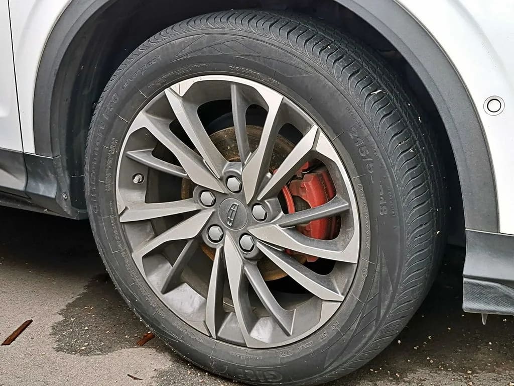Geely Coolray 1.5 Comfort 4x2 At 5p año 2023