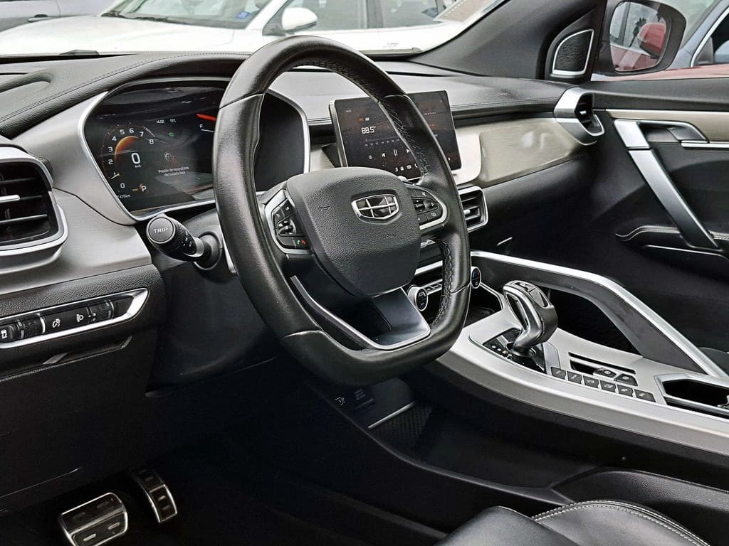 Geely Coolray 1.5 Comfort 4x2 At 5p año 2023