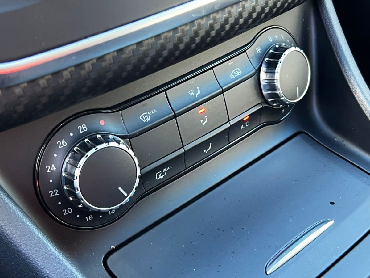 Mercedes-Benz A200 Blueefficiency 1.6 Mt año 2014