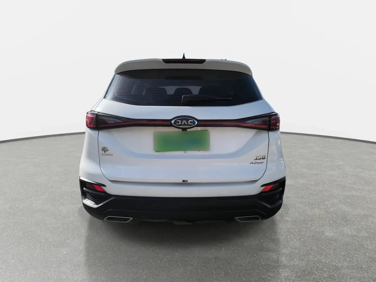 JAC Js8 1.5 Comfort Ce 4x2 6mt 5p año 2023