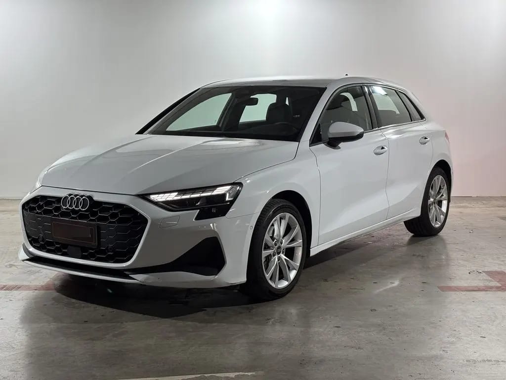 Audi A3 1.4 Tfsi 35 Sportback 4x2 At 5p año 2025