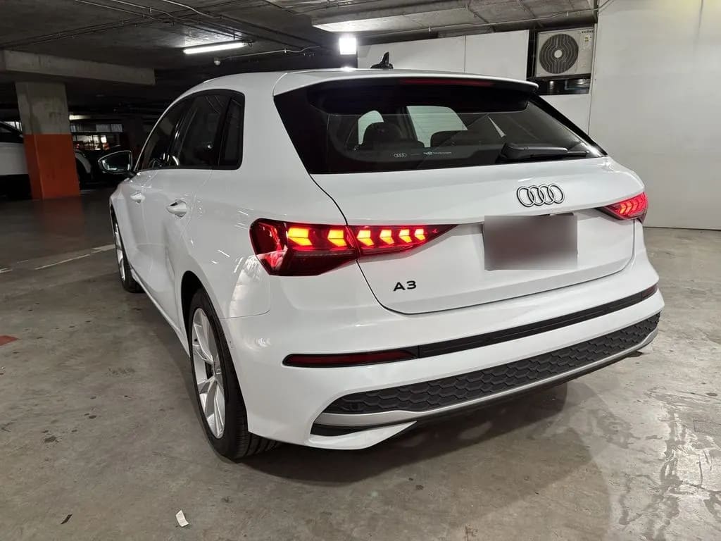 Audi A3 1.4 Tfsi 35 Sportback 4x2 At 5p año 2025