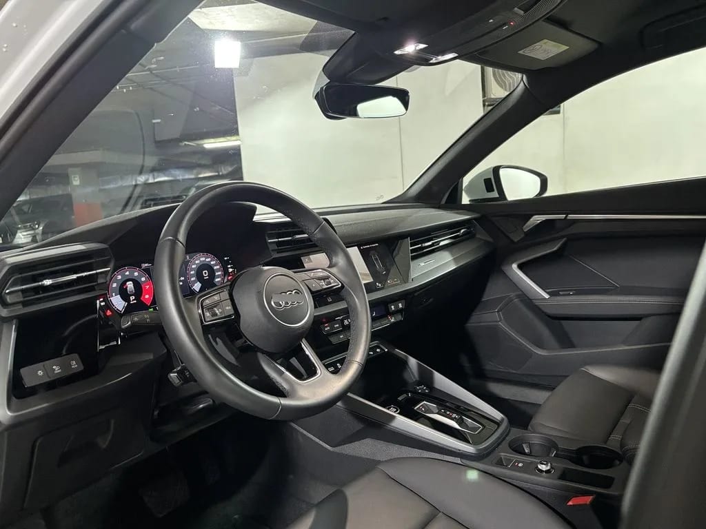 Audi A3 1.4 Tfsi 35 Sportback 4x2 At 5p año 2025