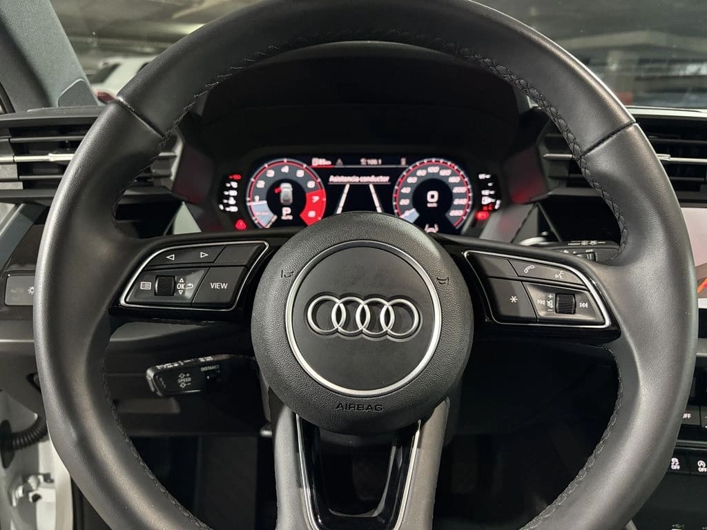 Audi A3 1.4 Tfsi 35 Sportback 4x2 At 5p año 2025
