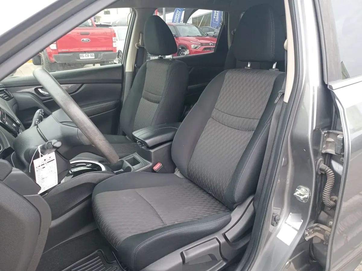 Nissan X-Trail 2.5 Sense Mc 4x2 Cvt At 5p año 2022
