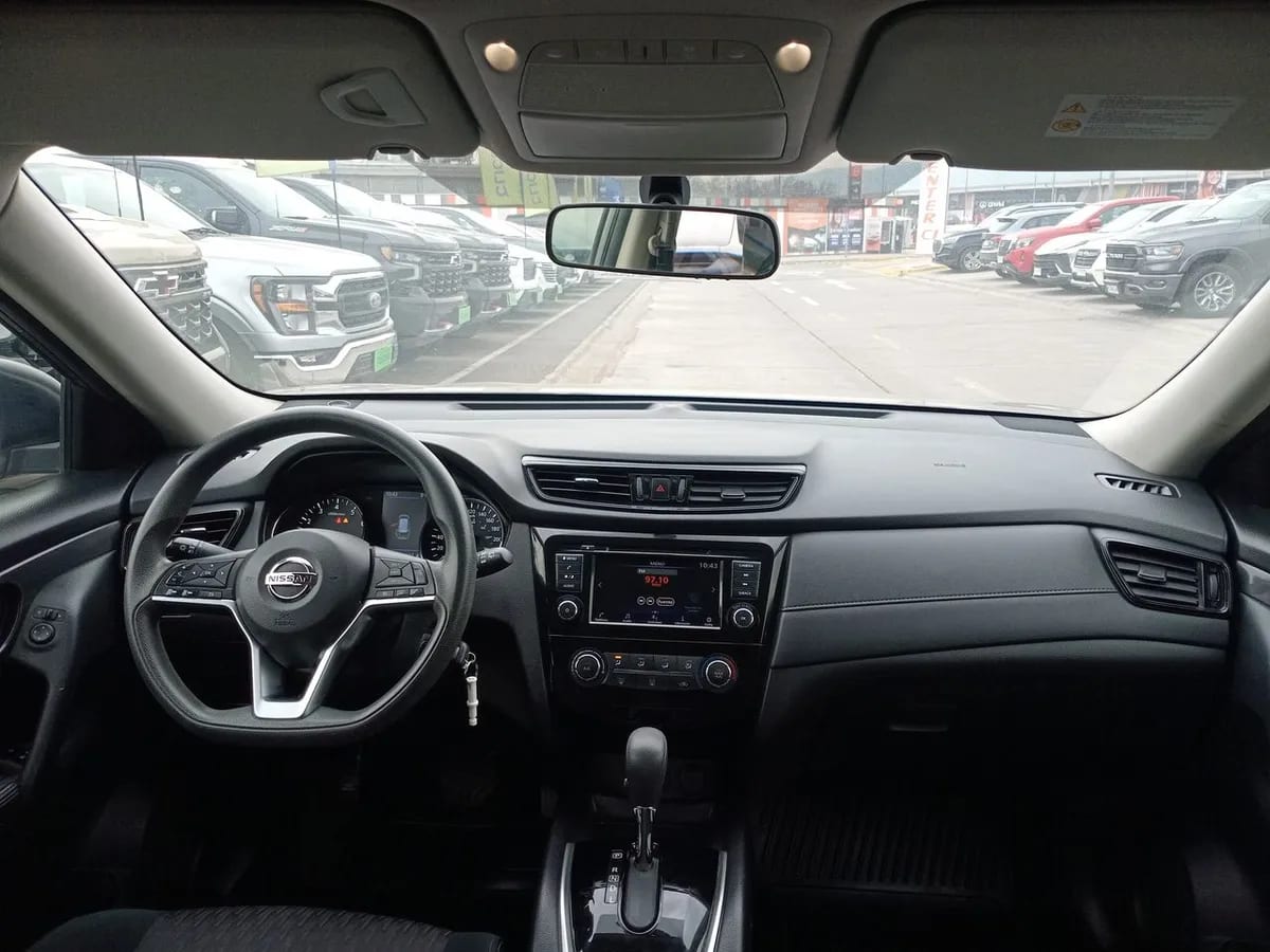 Nissan X-Trail 2.5 Sense Mc 4x2 Cvt At 5p año 2022