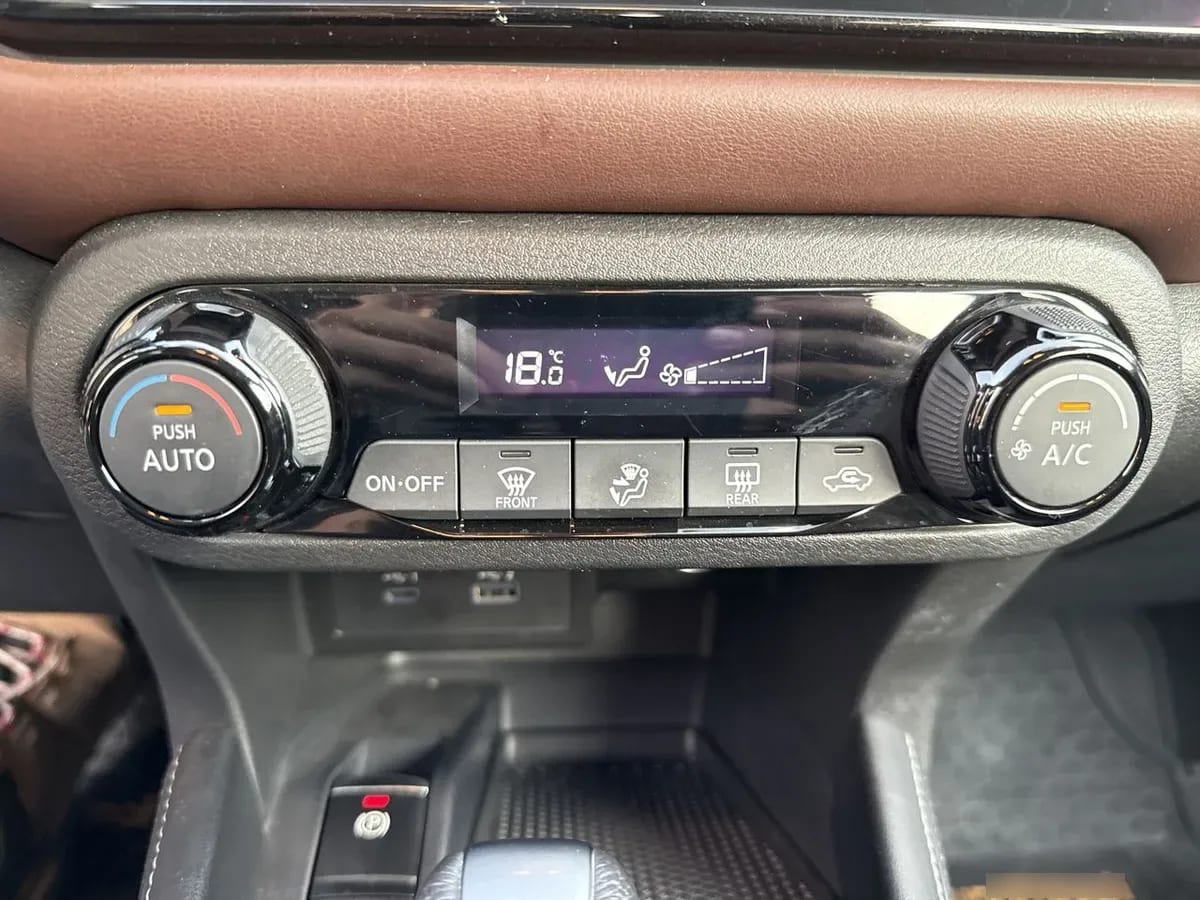 Nissan Kicks 1.6 Exclusive Rock Edition 4x2 Cvt At 5p año 2024