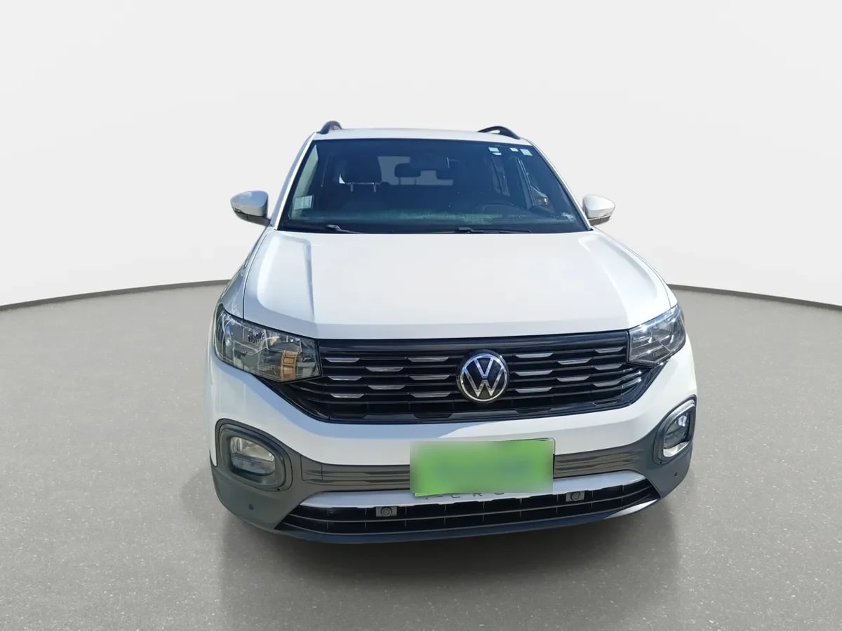 Volkswagen T-Cross 1.0 Tsi Comfortline 4x2 Mt5 5p año 2023