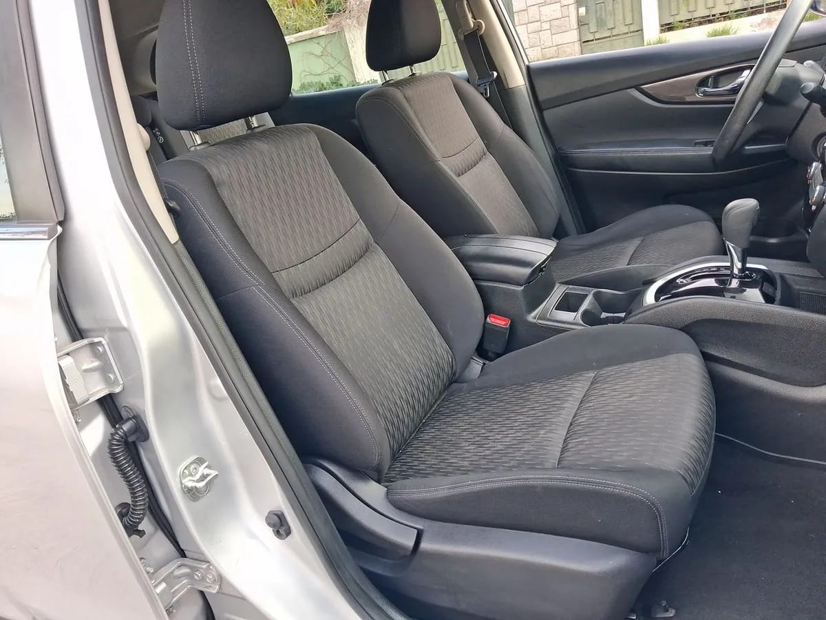 Nissan X-Trail 2.5 Sense 4x2 2row Cvt At 5p año 2019