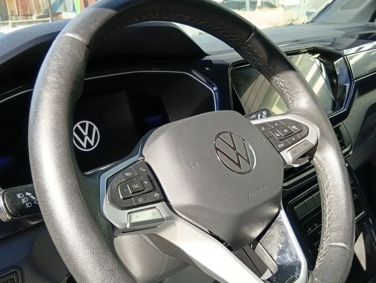 Volkswagen T-Cross 1.0 Tsi Comfortline 4x2 Mt5 5p año 2023
