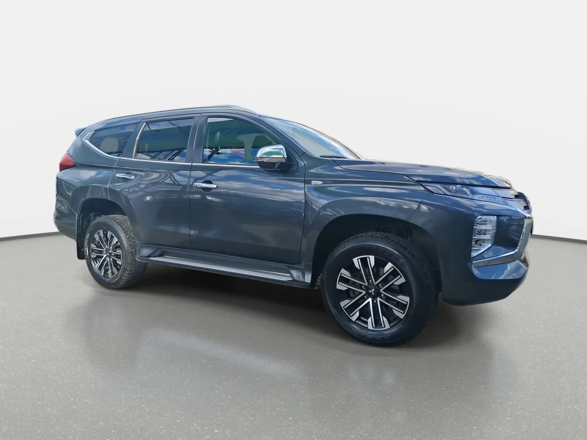 Mitsubishi Montero Sport 3.0 4x2 At 5p año 2024