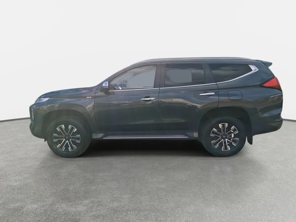Mitsubishi Montero Sport 3.0 4x2 At 5p año 2024