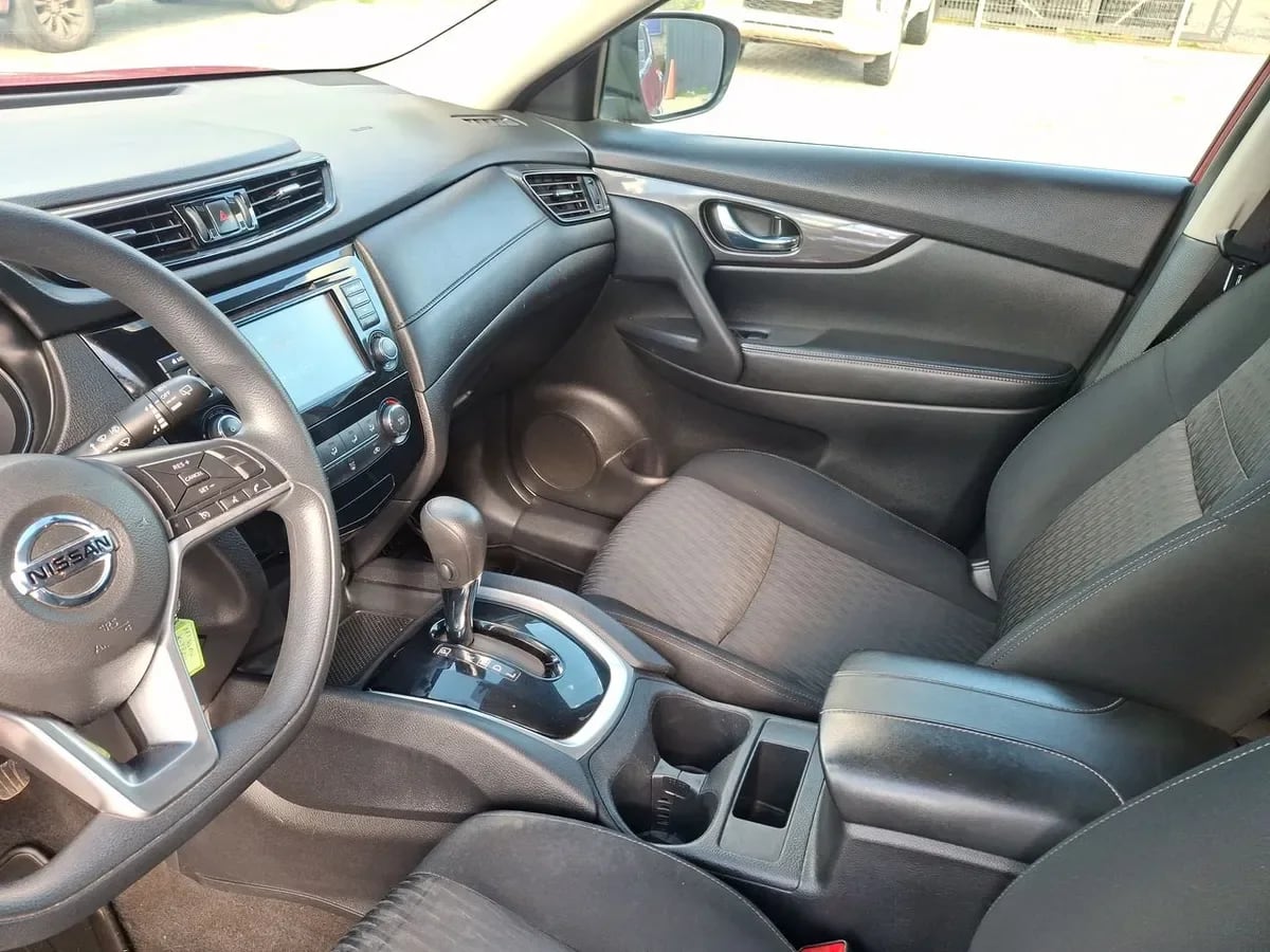 Nissan X-Trail 2.5 Sense Mc 4x2 2row Cvt At 5p año 2022