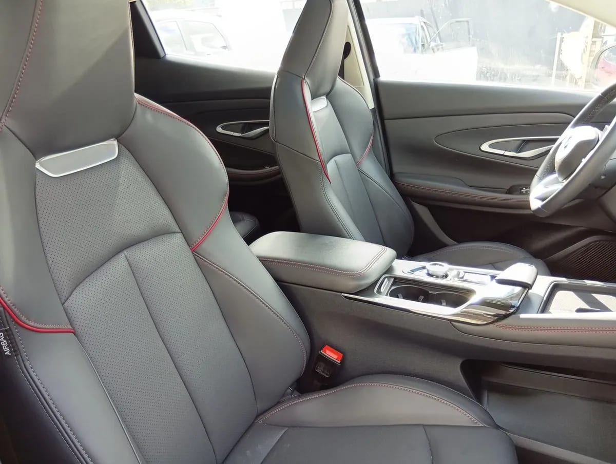 Changan Uni-T 1.5 Luxury 4x2 At 5p año 2024