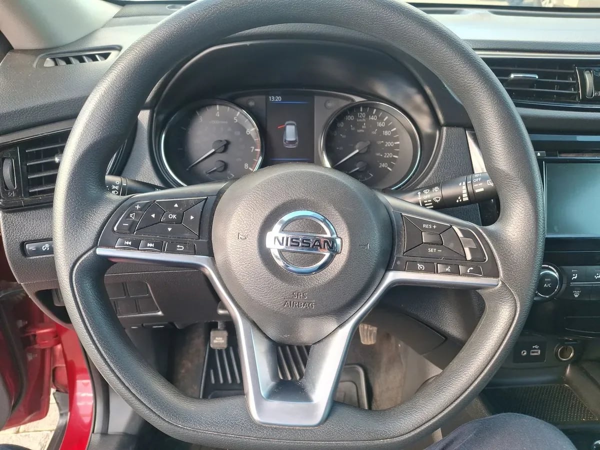 Nissan X-Trail 2.5 Sense Mc 4x2 2row Cvt At 5p año 2022
