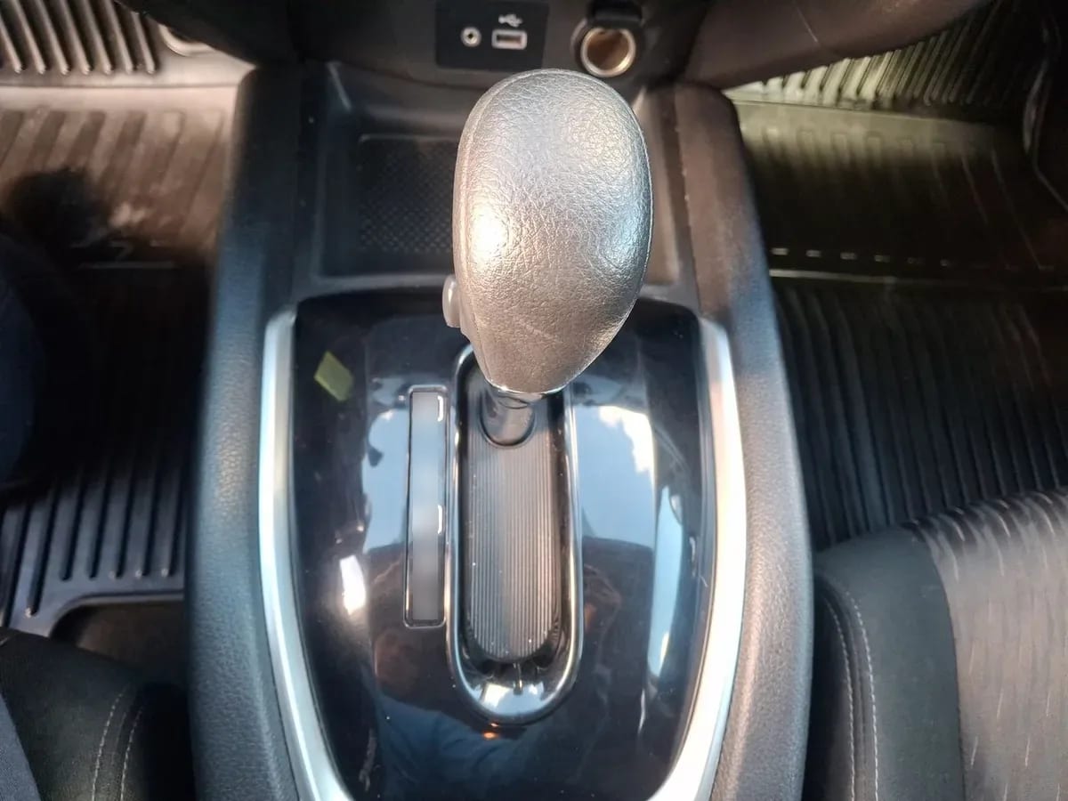 Nissan X-Trail 2.5 Sense Mc 4x2 2row Cvt At 5p año 2022