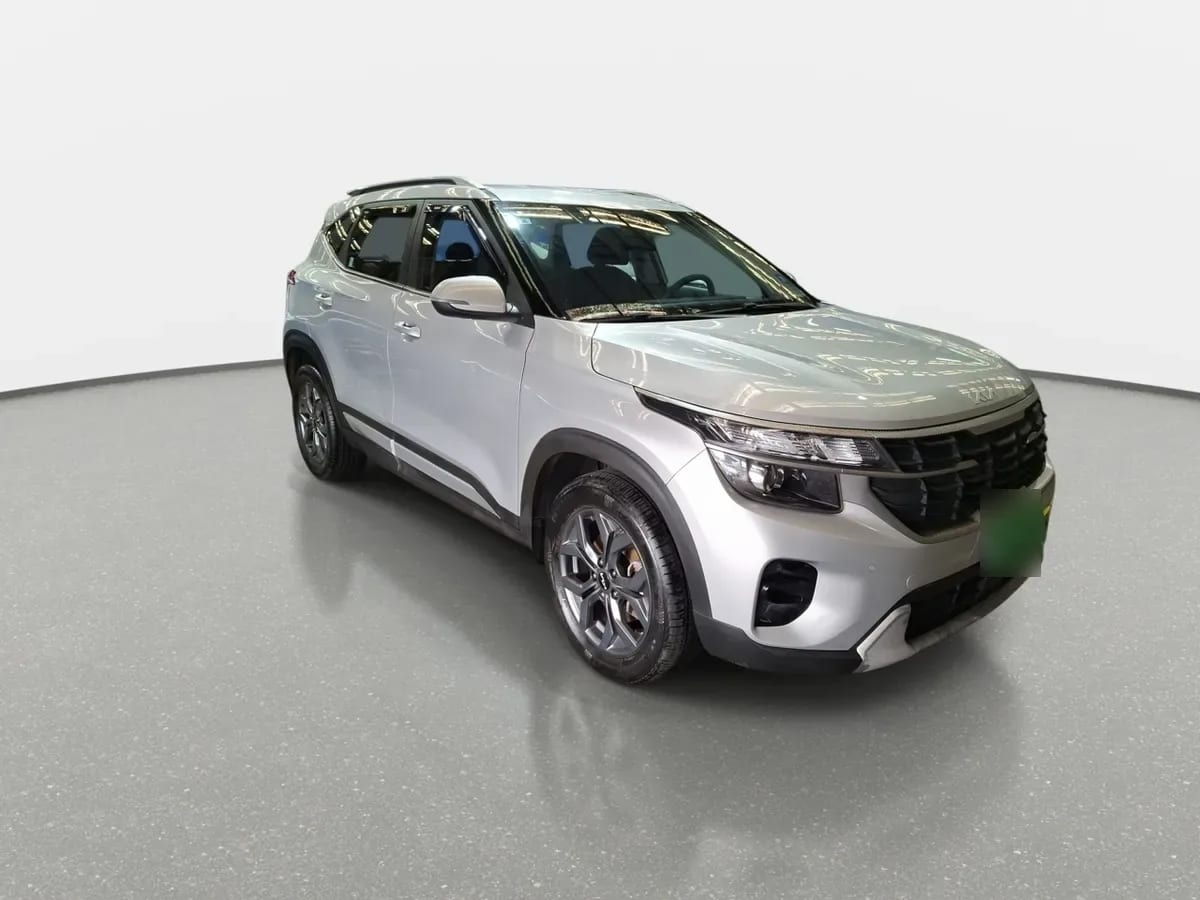 Kia Seltos 1.5 Ex 4x2 6mt 5p año 2024
