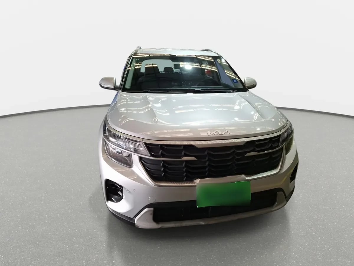 Kia Seltos 1.5 Ex 4x2 6mt 5p año 2024